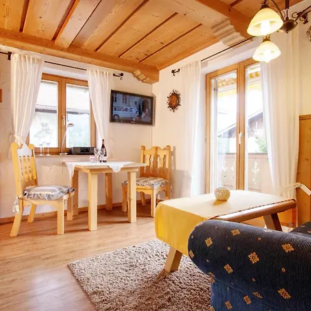 Apartment Haus Alpenzauber Krun